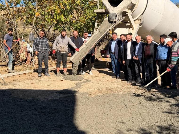 Belediyemiz Fen İşleri Müdürlüğüne Bağlı Ekiplerimiz Tarafından Yapılan Yol Yapım ve Bakım Çalışmalarını Belediye Meclis Üyelerimiz ile Birlikte İnceleyerek Değerlendirmelerde Bulunduk.